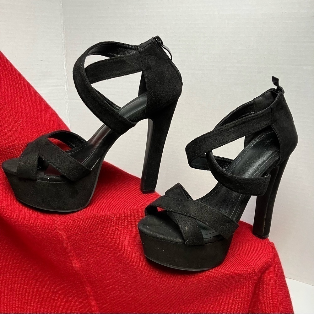 Black platform shoe size 7 - Picture 2 of 7